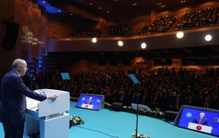 Kayıt dışı istihdam yüzde 24’e düşürüldü…