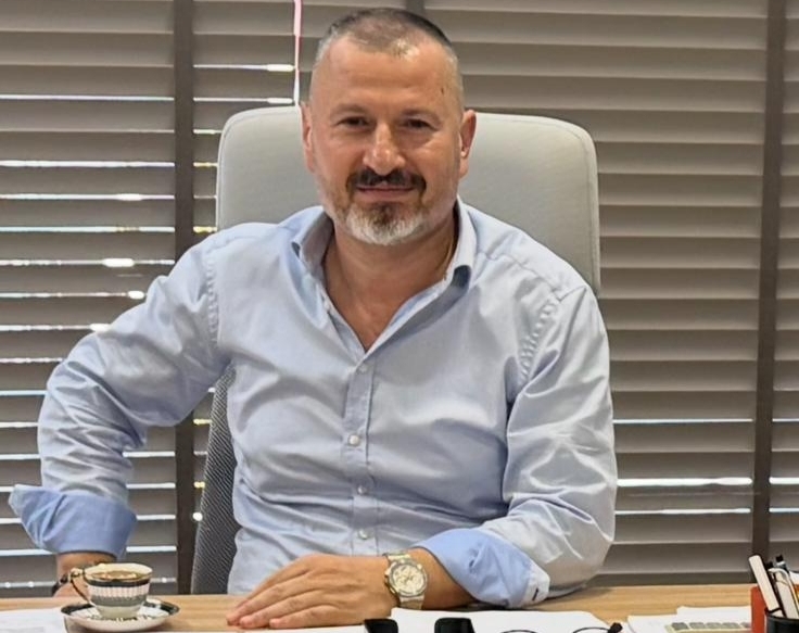 Resmen Adayım Dedi…